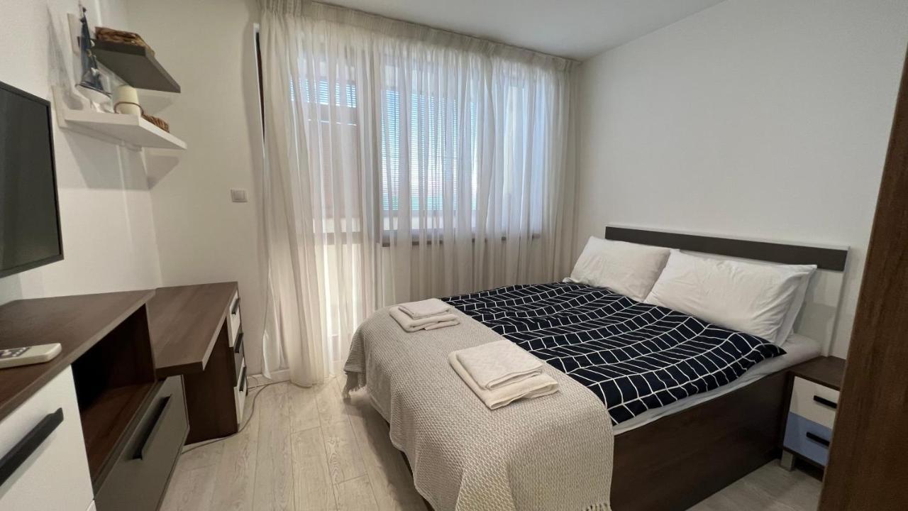 Ross Holiday Home 布尔加斯 外观 照片