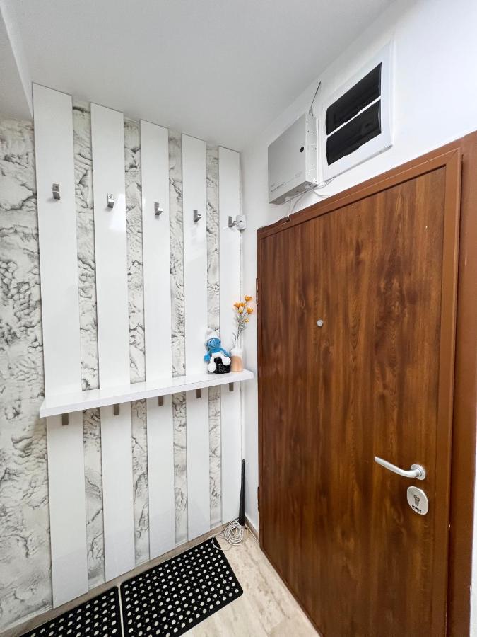 Ross Holiday Home 布尔加斯 外观 照片